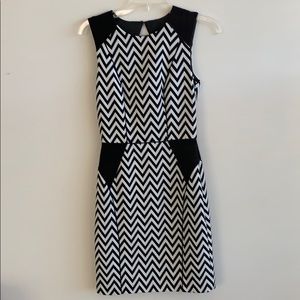 Chevron black and white dress size 4